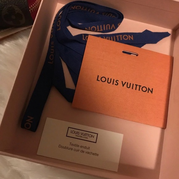 SOLD! New Louis Vuitton Zippy Multicartes - Picture 6 of 8